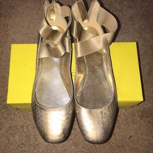 Kenneth Cole Flats